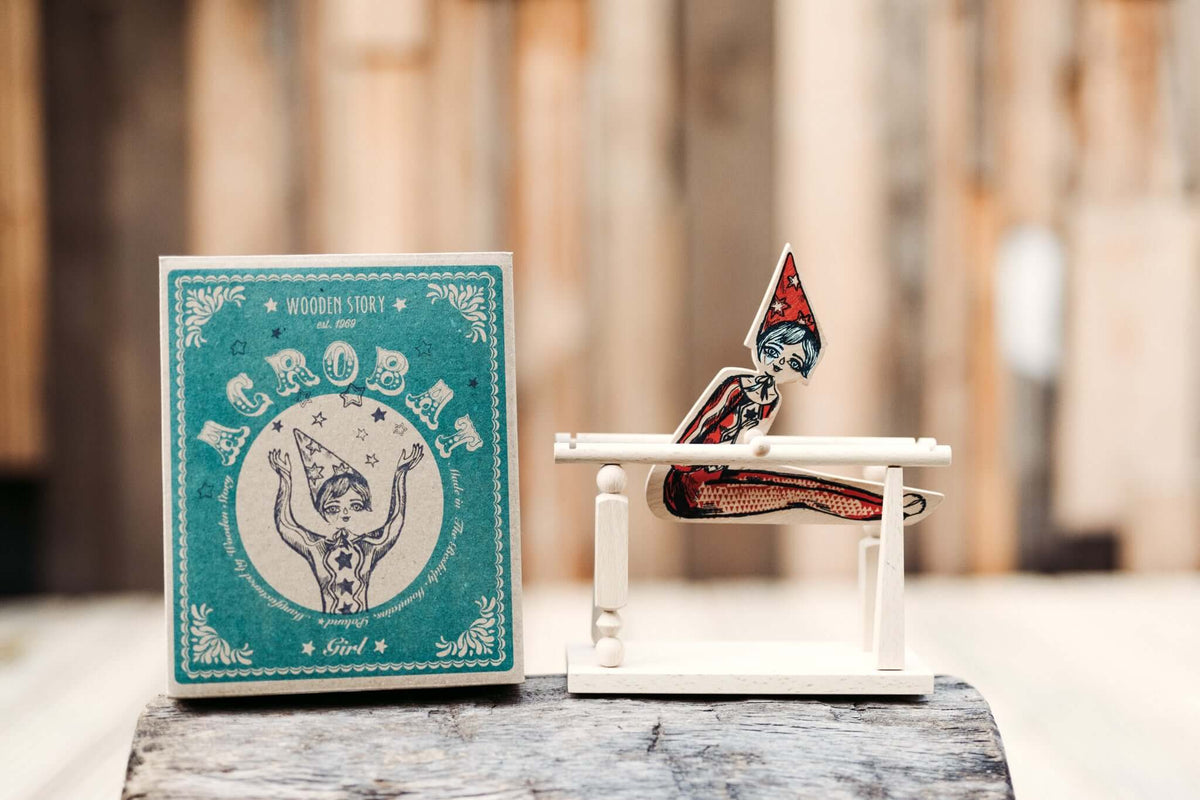 Дървена детска играчка Винтидж акробат момиче Wooden Story