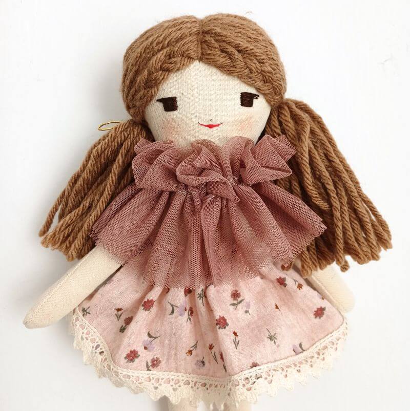 Кукла Лаура ръчна изработка - Mari Dolls